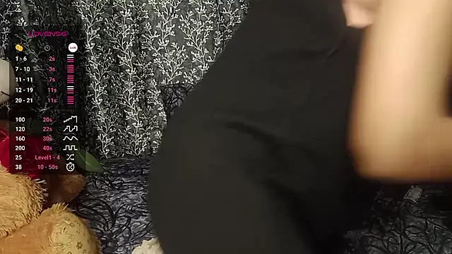 shuhana  online show from 01/23/25, 01:19