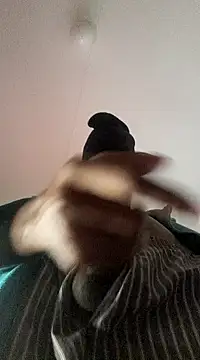 Gifttheskimaskboy online show from 03/18/25, 02:26