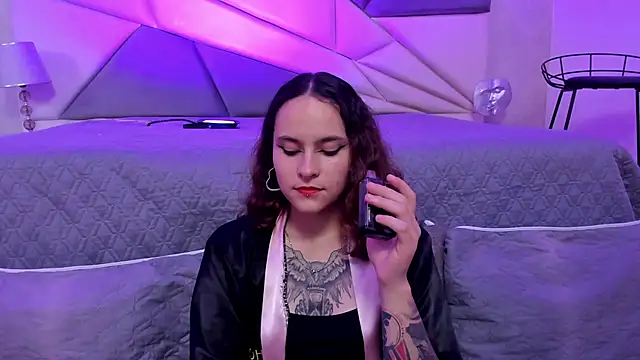 AnnyThompson  online show from 01/10/25, 12:49