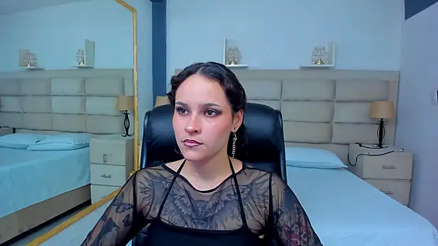 AnnyThompson  online show from 10/16/25, 09:05