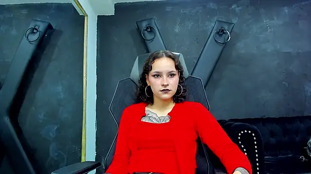 AnnyThompson  online show from 10/18/25, 05:57