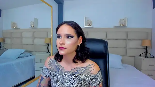 AnnyThompson  online show from 10/23/25, 10:19