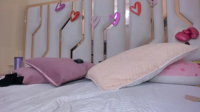 TifanyChill online show from 02/21/25, 10:59