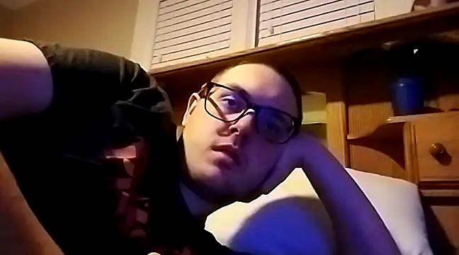 Snapshot of 420getsmehorny chatting on 12/03/24, 01:30 420getsmehorny online show from 12/03/24, 01:30