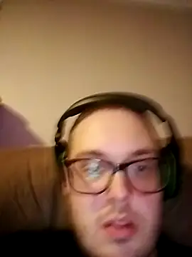 Snapshot of 420getsmehorny chatting on 12/07/24, 12:41 420getsmehorny online show from 12/07/24, 12:41