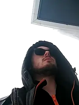 Snapshot of 420getsmehorny chatting on 02/15/25, 08:22 420getsmehorny online show from 02/15/25, 08:22