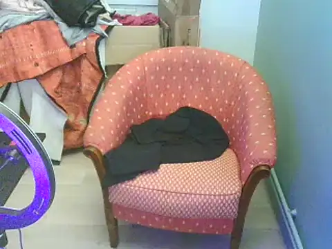 Snapshot of minette-sexy chatting on 01/09/25, 06:36 minette-sexy online show from 01/09/25, 06:36