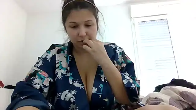 Snapshot of minette-sexy chatting on 01/12/25, 12:55 minette-sexy online show from 01/12/25, 12:55