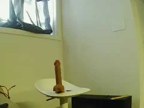 Snapshot of L0cKyseven77 chatting on 01/25/25, 02:47 L0cKyseven77 online show from 01/25/25, 02:47