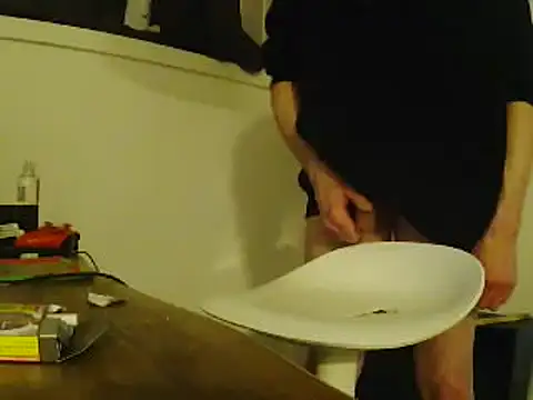 Snapshot of L0cKyseven77 chatting on 01/27/25, 01:37 L0cKyseven77 online show from 01/27/25, 01:37