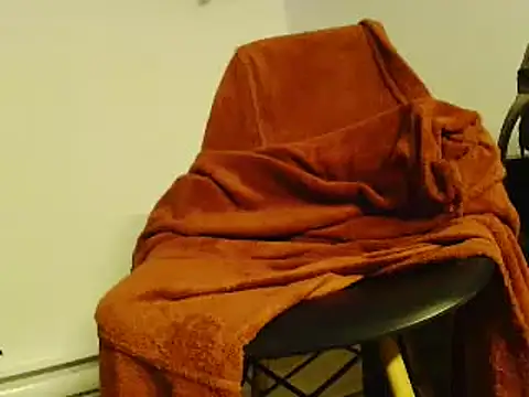 Snapshot of L0cKyseven77 chatting on 02/17/25, 05:47 L0cKyseven77 online show from 02/17/25, 05:47