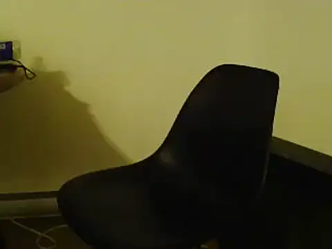 Snapshot of L0cKyseven77 chatting on 02/20/25, 04:39 L0cKyseven77 online show from 02/20/25, 04:39