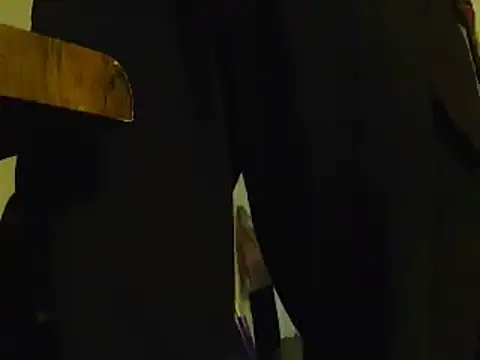 Snapshot of L0cKyseven77 chatting on 02/26/25, 01:00 L0cKyseven77 online show from 02/26/25, 01:00