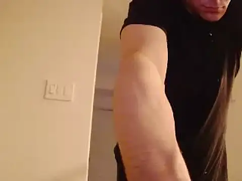 Snapshot of L0cKyseven77 chatting on 03/11/25, 12:44 L0cKyseven77 online show from 03/11/25, 12:44