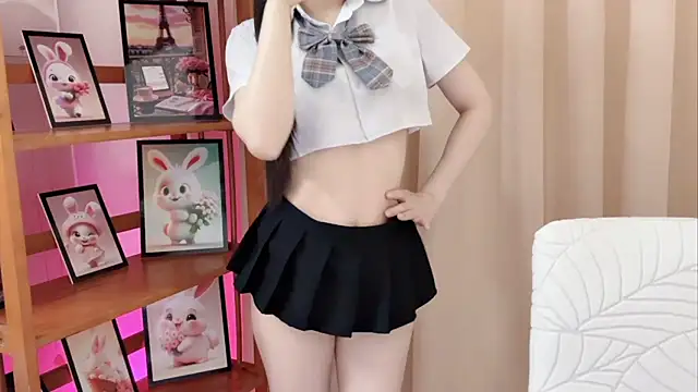 Snapshot of KaleAnisa chatting on 04/30/26, 01:23 KaleAnisa online show from 04/30/26, 01:23