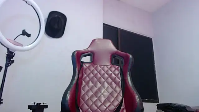 snowflake xxx online show from 10/12/25, 07:13