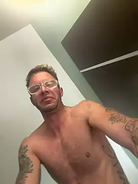 Alphanik4 online show from 03/19/26, 04:49