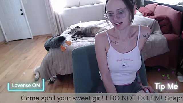 Plantbabeee online show from 03/12/26, 05:41