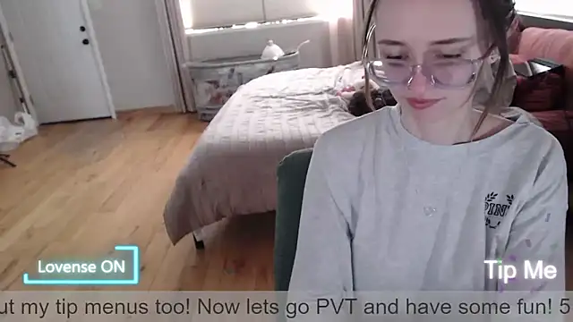 Plantbabeee online show from 05/01/26, 05:39