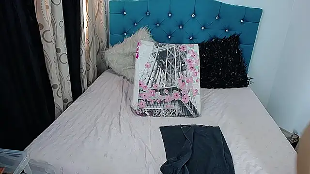 Maira B online show from 06/01/26, 03:25