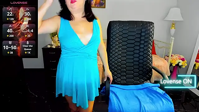 Julia Dean online show from 01/31/25, 01:02