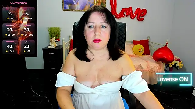 Julia Dean online show from 02/13/25, 01:26