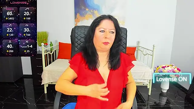 Julia Dean online show from 04/17/26, 11:57