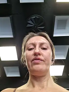 Miss    Mia  online show from 01/26/25, 11:17