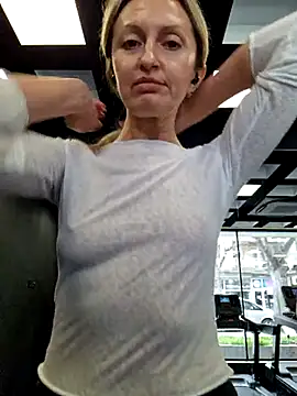 Miss    Mia  online show from 03/18/25, 12:14