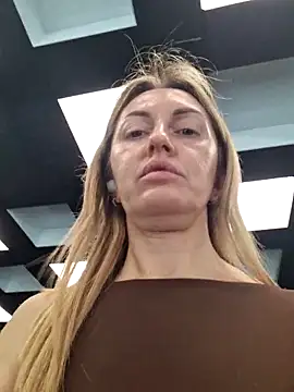 Miss    Mia  online show from 02/20/26, 11:54