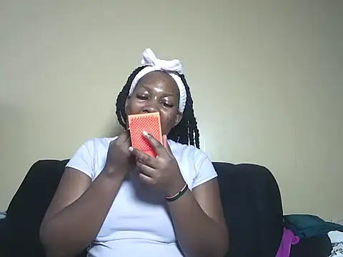 Mila Melanie online show from 10/15/25, 11:32