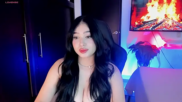 Snapshot of Abbye_blue01 chatting on 06/11/26, 02:53 Abbye blue01 online show from 06/11/26, 02:53