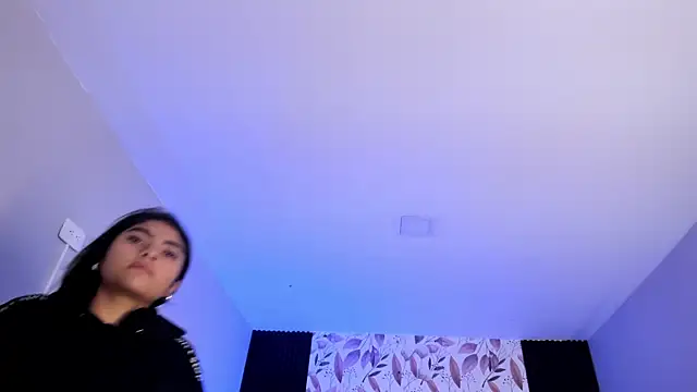 GiselOrtiz online show from 06/05/26, 10:54