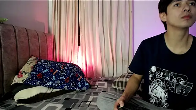 Pinkandyellowpokemon online show from 01/07/26, 05:10