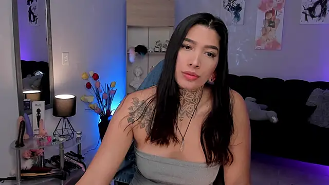 LouaneBourVip online show from 02/12/25, 11:51