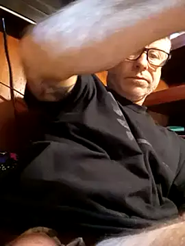 Pcsammy73 online show from 01/22/25, 01:42