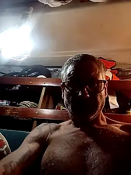 Pcsammy73 online show from 11/03/25, 05:42