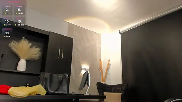 CorinneRusso online show from 01/25/25, 10:08