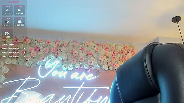 CorinneRusso online show from 02/09/25, 10:20