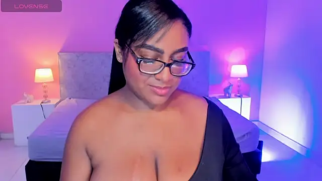 BlakmillerrGilson online show from 10/24/25, 07:54