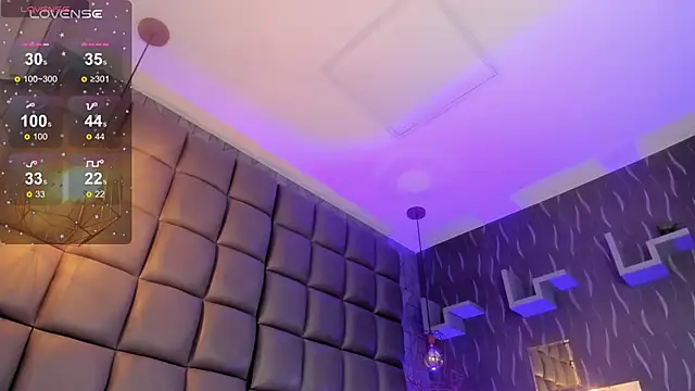 megan woll online show from 02/07/25, 02:19