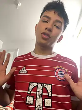 Leonarrrd 01 online show from 12/28/24, 04:52