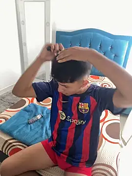 Leonarrrd 01 online show from 12/30/24, 04:40