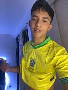 Leonarrrd 01 online show from 02/16/25, 04:42