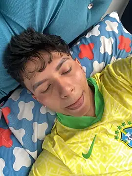 Leonarrrd 01 online show from 03/05/25, 06:23