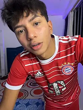 Leonarrrd 01 online show from 10/16/25, 11:50