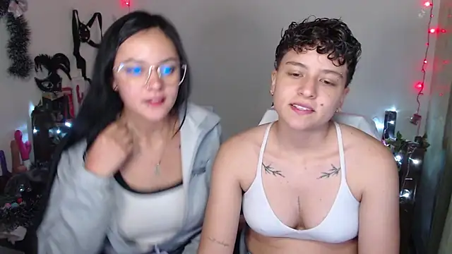 Antonella Cruz02 online show from 12/19/24, 01:39