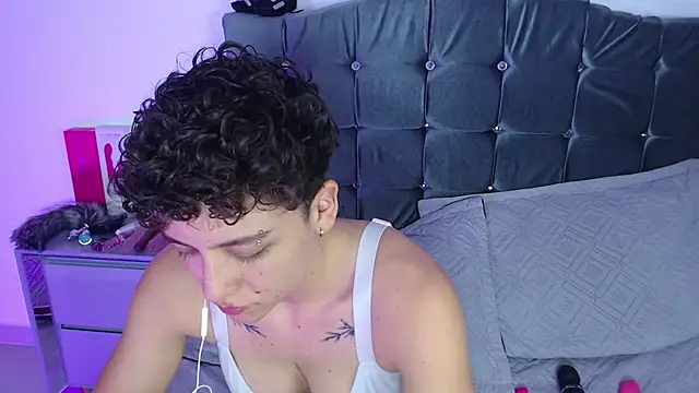 Antonella Cruz02 online show from 06/22/26, 03:25