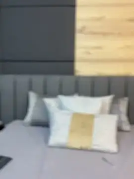 ValerieHilton online show from 02/10/25, 10:30