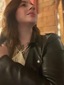 ValerieHilton online show from 02/17/25, 01:04